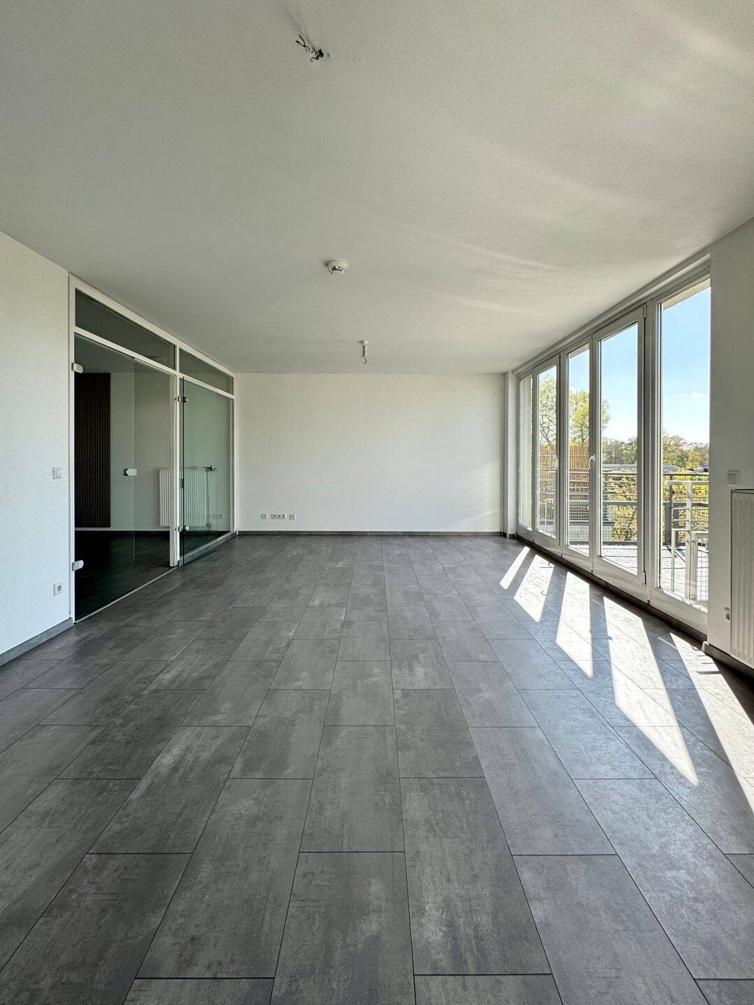104 m², zwei Balkone, Panoramablick und TG-Stellplatz: Wohnqualität, die man selten findet – Berlin – Vorschaubild 2