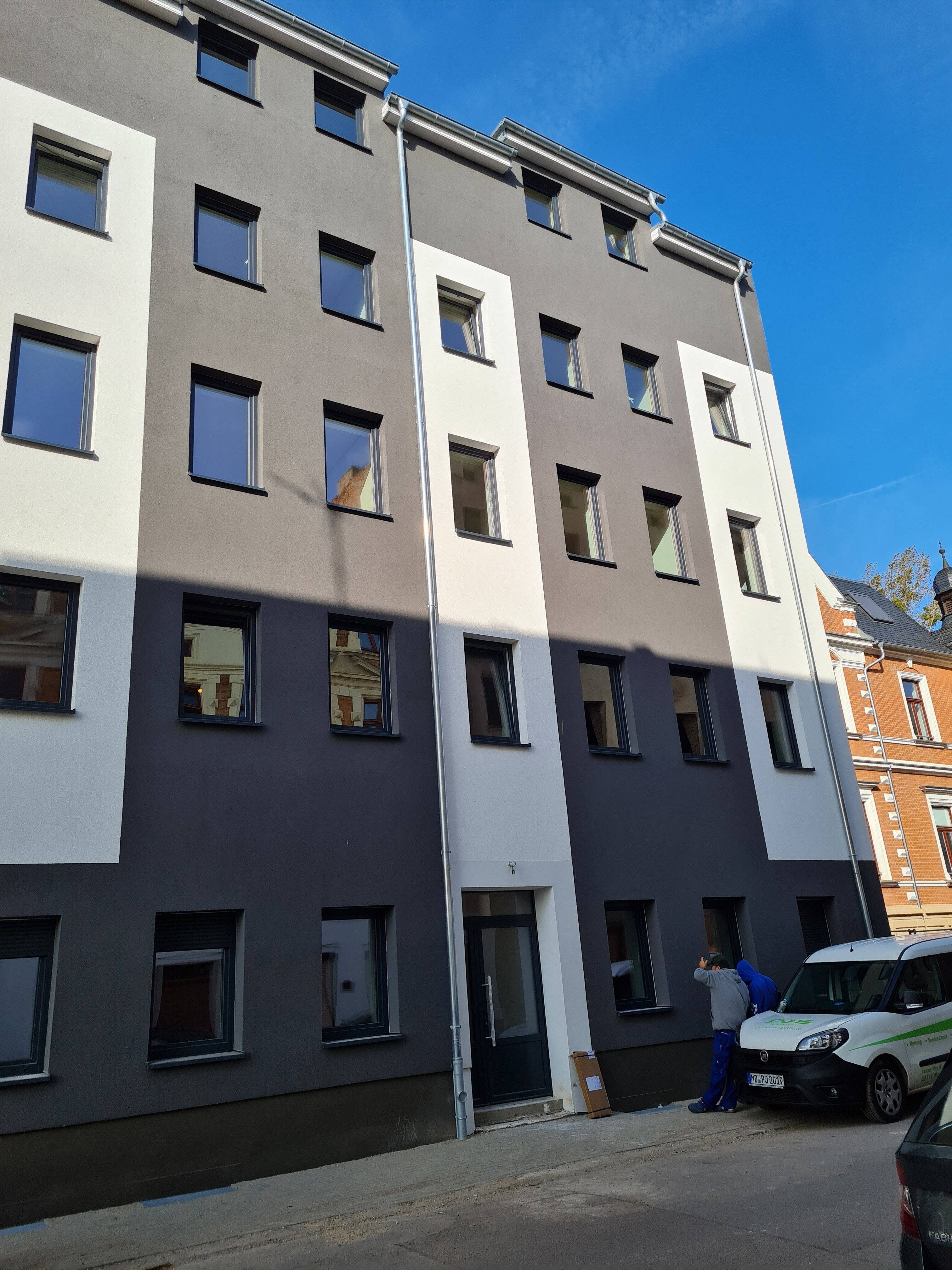 Schicke 4- Zimmerwohnung mit Parkett, Einbauküche, Balkon u. guter Energieeffizienz – Magdeburg – Vorschaubild 4