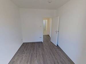 Viel Raum zum Leben: Gepflegte 4-Zimmer-Wohnung mit Balkon, Einbauschränken & 2 Bädern – 33104 Paderborn – Vorschaubild 6