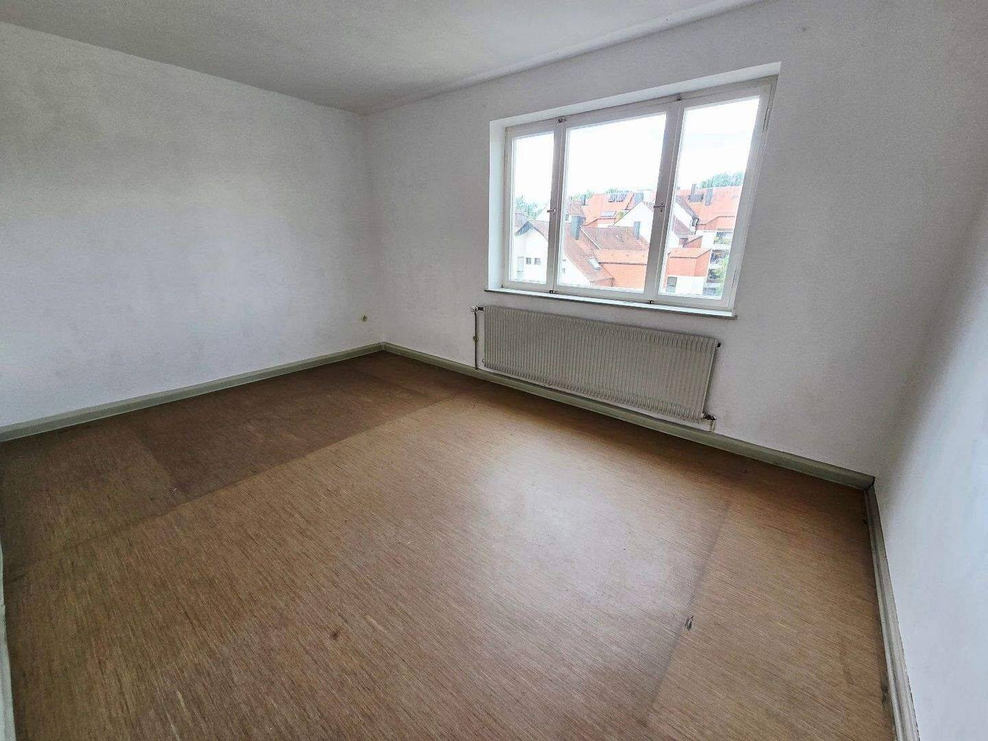 Geräumige 3-Zimmer-Wohnung mit zwei Balkonen in Nürnberg am Stadtpark – Nürnberg – Vorschaubild 3
