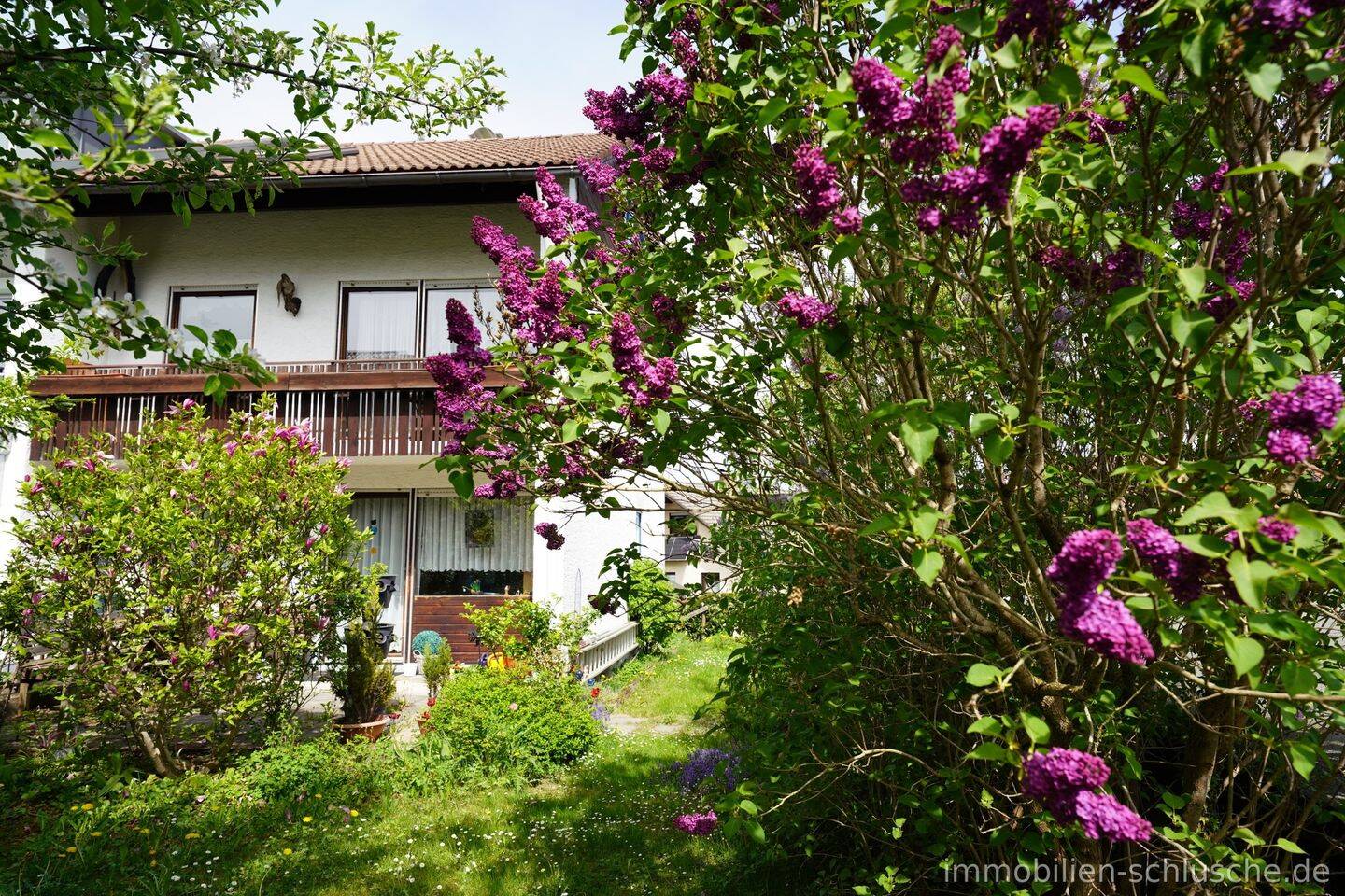 Großes Reiheneckhaus mit vielen Zimmer, tollem Garten, Garage in Lindenberg im Allgäu – Lindenberg im Allgäu – Vorschaubild 6