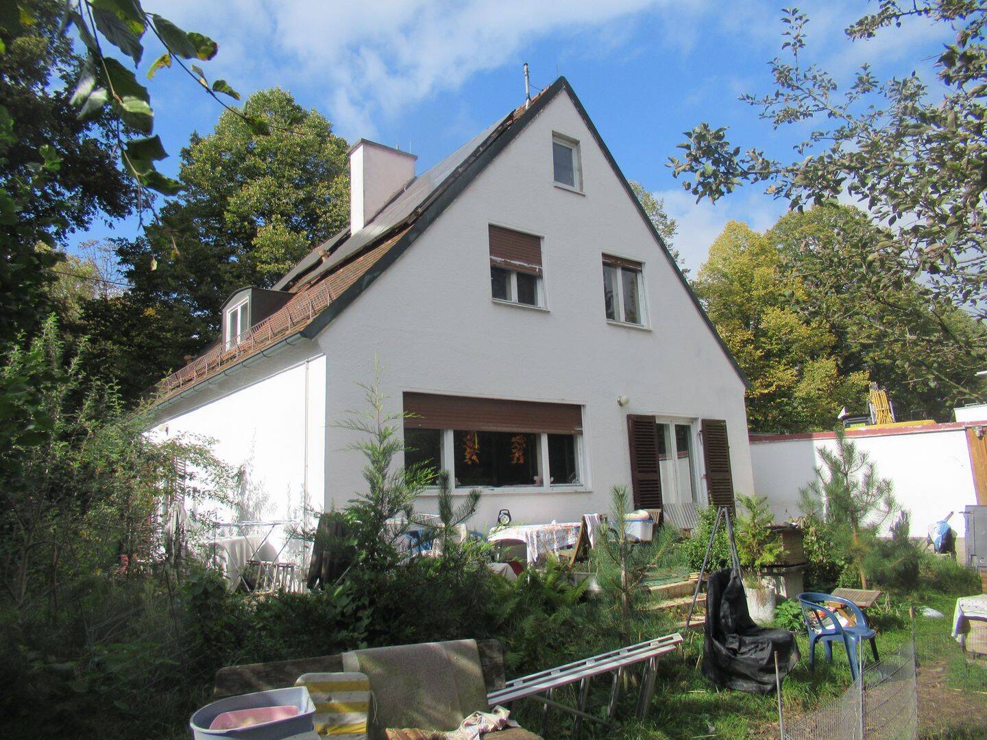 Einfamilienhaus mit großem Garten – München – Bild 1 von 3