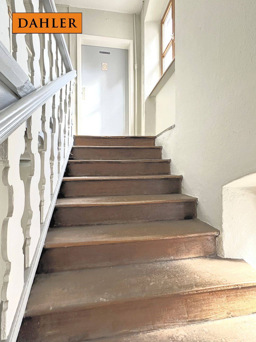 Aufgeteiltes Wohnhaus mit 4 Wohneinheiten, Ensembleschutz – Augsburg – Vorschaubild 2