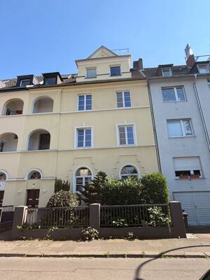 Altbau-Charme in zentraler Lage: bereits aufgeteiltes 4-Parteienhaus mit sicherer Rendite! – 53111 Bonn – Vorschaubild 3