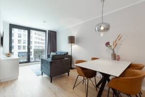 2 Zimmer Wohnung möbliert in Frankfurt Westend – 60311 Frankfurt am Main – Vorschaubild 1