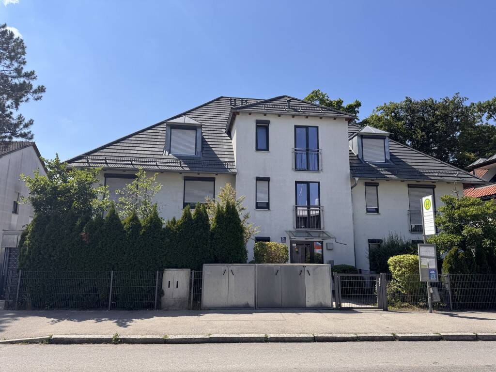 Exklusive 3-Zimmer-Wohnung mit Galerie in ruhiger Lage - Am Hachinger Bach – München – Vorschaubild 2
