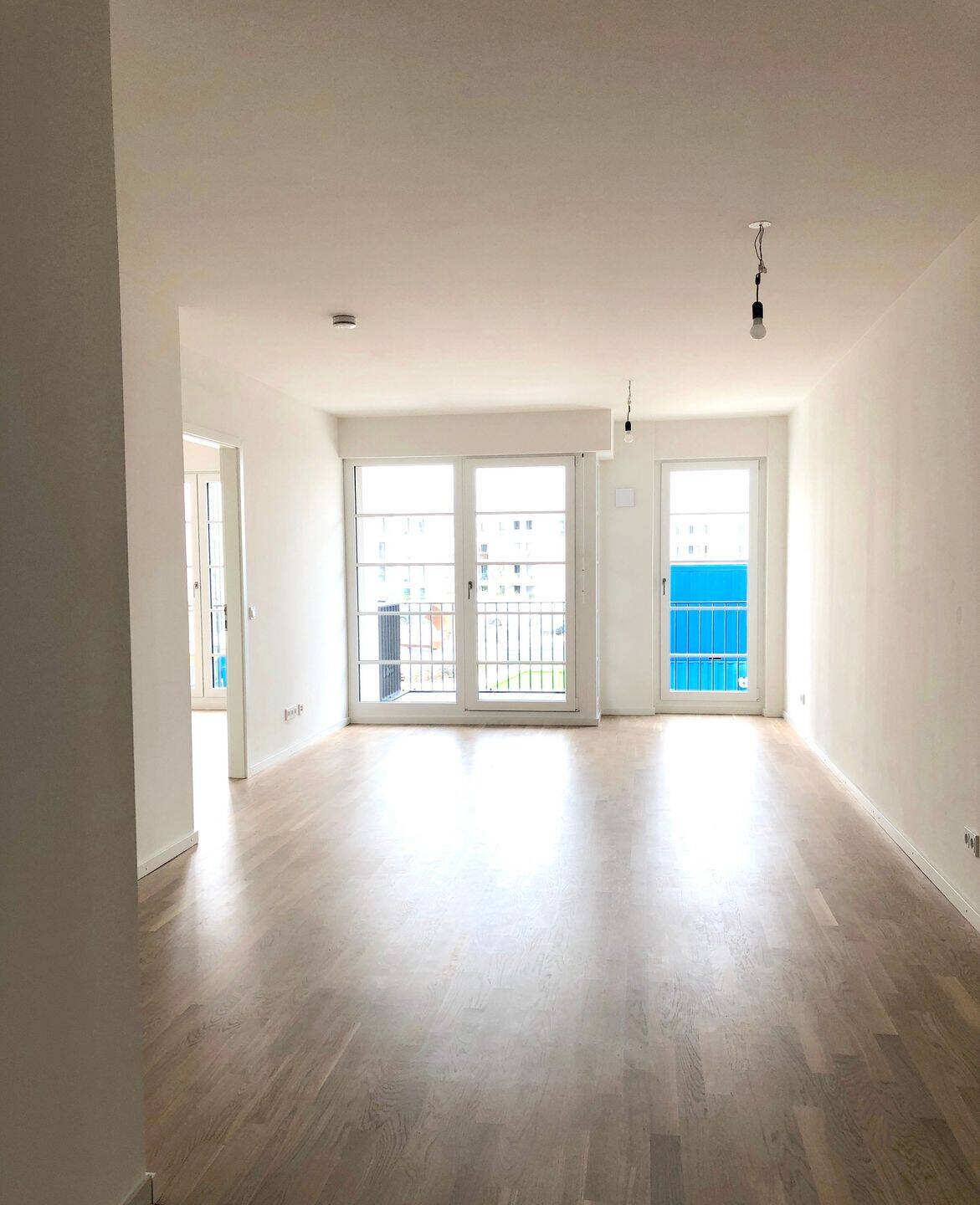 Hell, hübsch, modern,: 2 Zi. mit Balkon & Parkblick + Küche – München – Vorschaubild 7