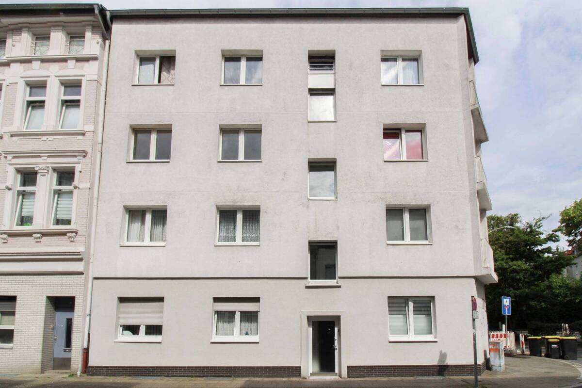 Charmante 2-Zimmer-Wohnung mit Entwicklungspotenzial – 45127 Essen – Bild 1 von 8
