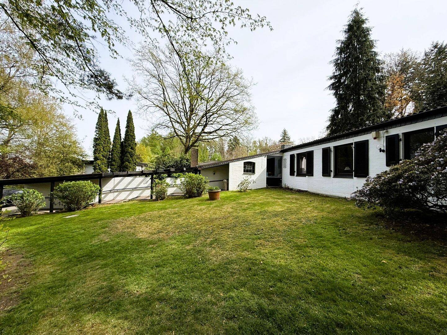 Stilvoller, großzügiger Bungalow direkt am Hamburger Land- und Golfclub Hittfeld! – Seevetal – Vorschaubild 3