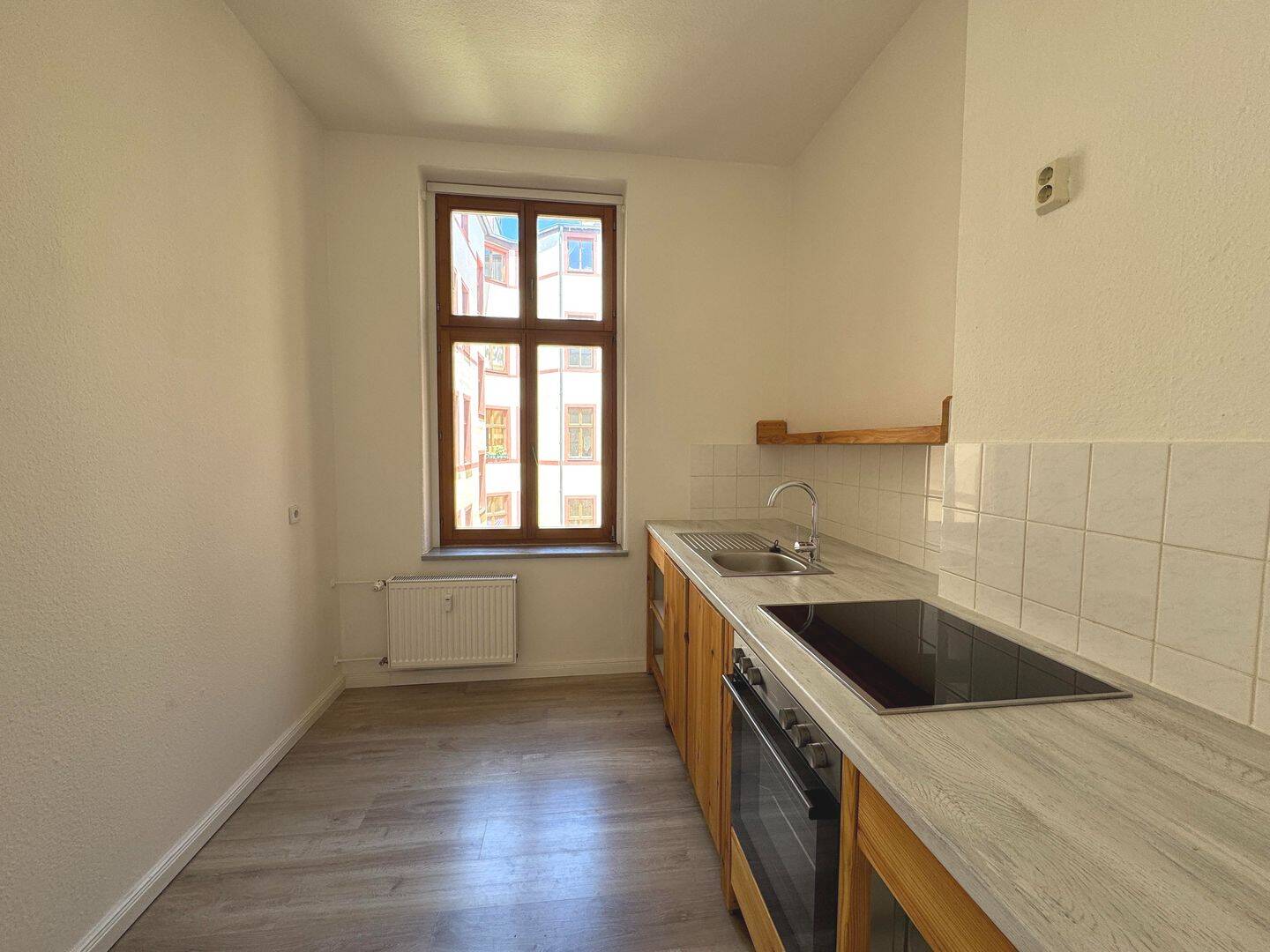 Helle 1-Zimmer-Wohnung in der Altstadt - Zentrale Lage am Hasselbachplatz – Magdeburg – Vorschaubild 2