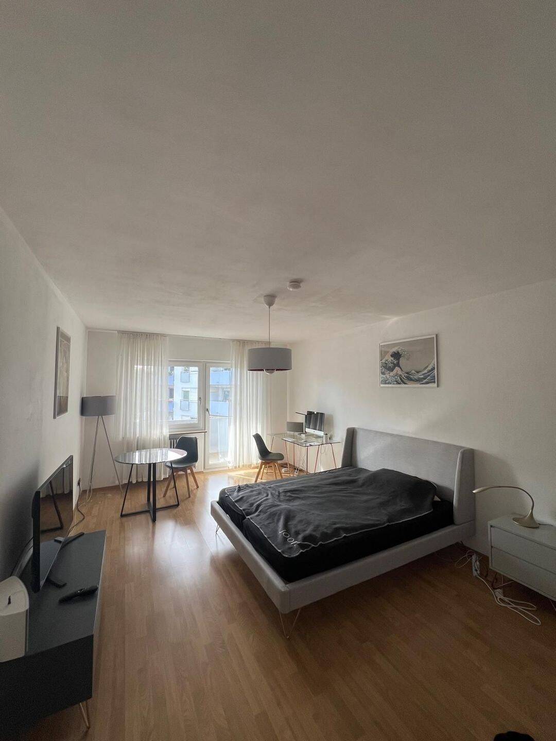 Möblierte 1-Zimmer-Wohnung mit Balkon in zentraler Lage in Erlangen zu vermieten – Erlangen – Vorschaubild 3