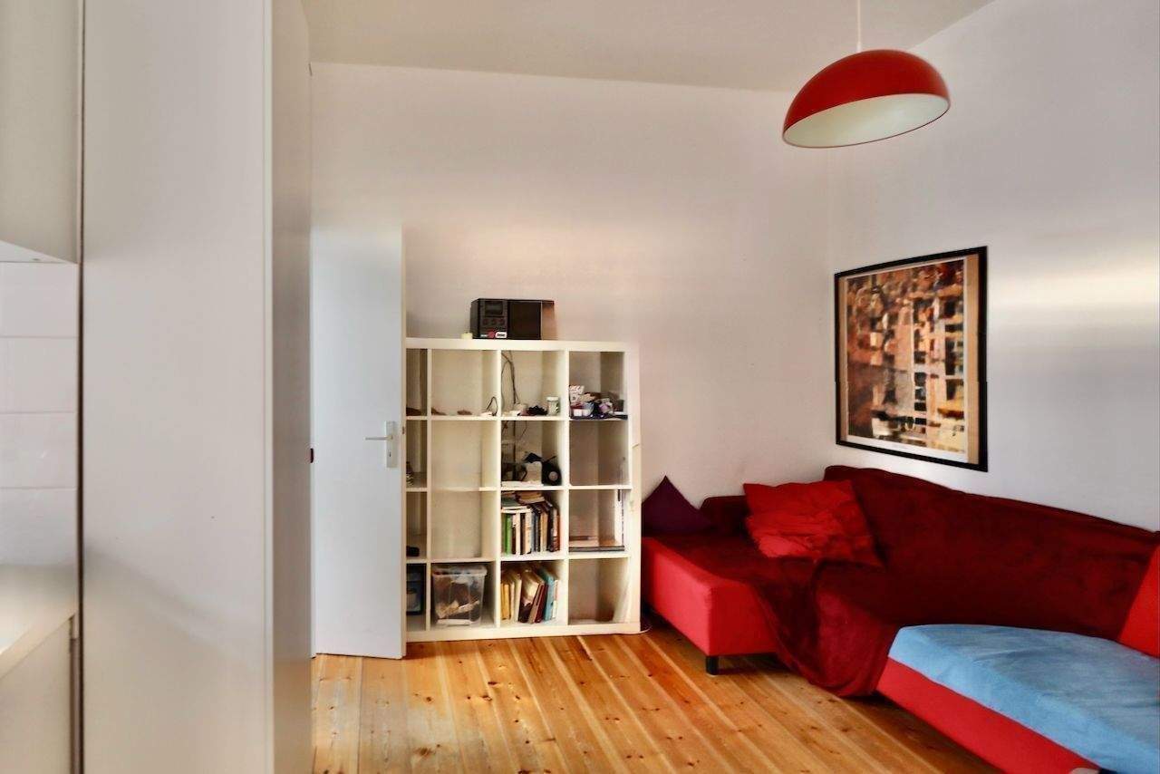 CA. 3,35m HOHE DECKEN, BALKON & HOLZDIELEN - NAHE PANKE - EINZIEHEN ODER NEU GESTALTEN? – Berlin – Vorschaubild 2