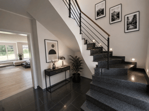 ::: Soeben fertiggestellt ETW in 2 FMH I Villa I OG Balkon I Garten I PV + LWP I Bestlage I Garage ::: – Bergstraße, 32105 Bad Salzuflen – Vorschaubild 3