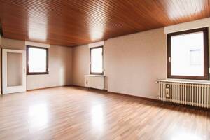 Handwerkertraum mit Grube! Einfamilienhaus inkl. Werkstatt und Ausbaupotenzial in Ransbach-Baumbach – 56235 Ransbach-Baumbach – Vorschaubild 4