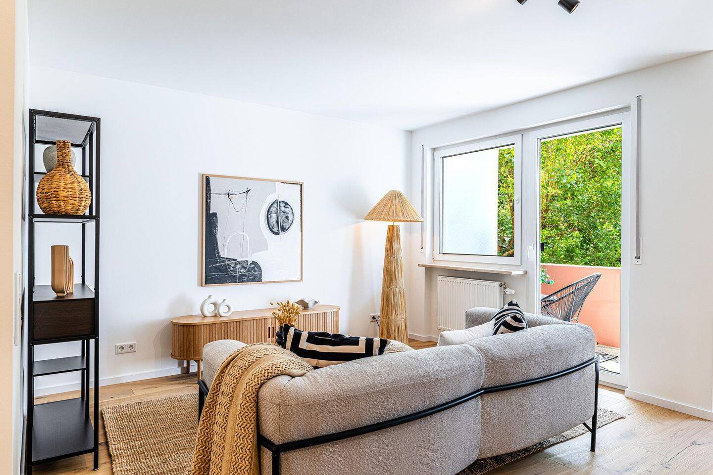Exklusive 2-Zi.-Wohnung mit Balkon und Einbauküche- Erstbezug nach umfassender Modernisierung – Nürnberg – Vorschaubild 6