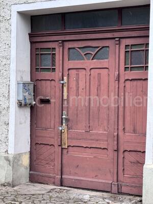 Handwerker aufgepasst, projektiertes Mehrfamilienhaus mit Potenzial!