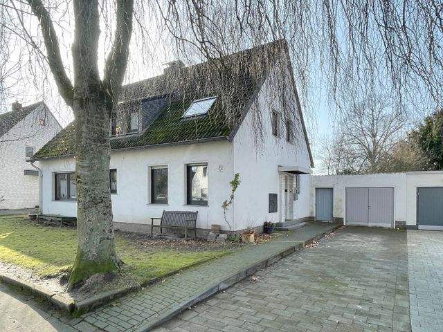 Seltene Gelegenheit: EFH ... 7 Zimmer ... ca.190 m² Wfl ... 965 m² Grundstück ... in Neuss-Grimlinghausen – Neuss – Vorschaubild 3