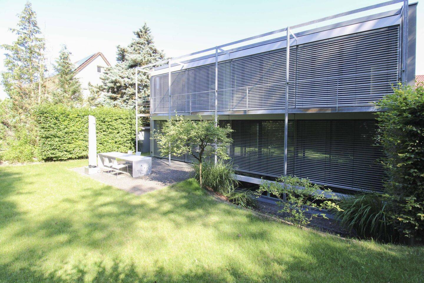 Prämiertes Meisterwerk am Waldrand: Exklusives Barth-Designhaus in Gerlingen! – Gerlingen – Vorschaubild 2