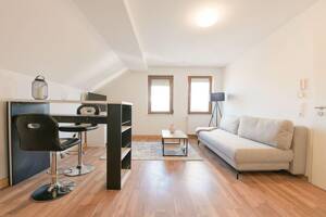Moderne, möbilierte 2-Zi. Wohnung - Komfort Put – 74080 Heilbronn – Vorschaubild 4