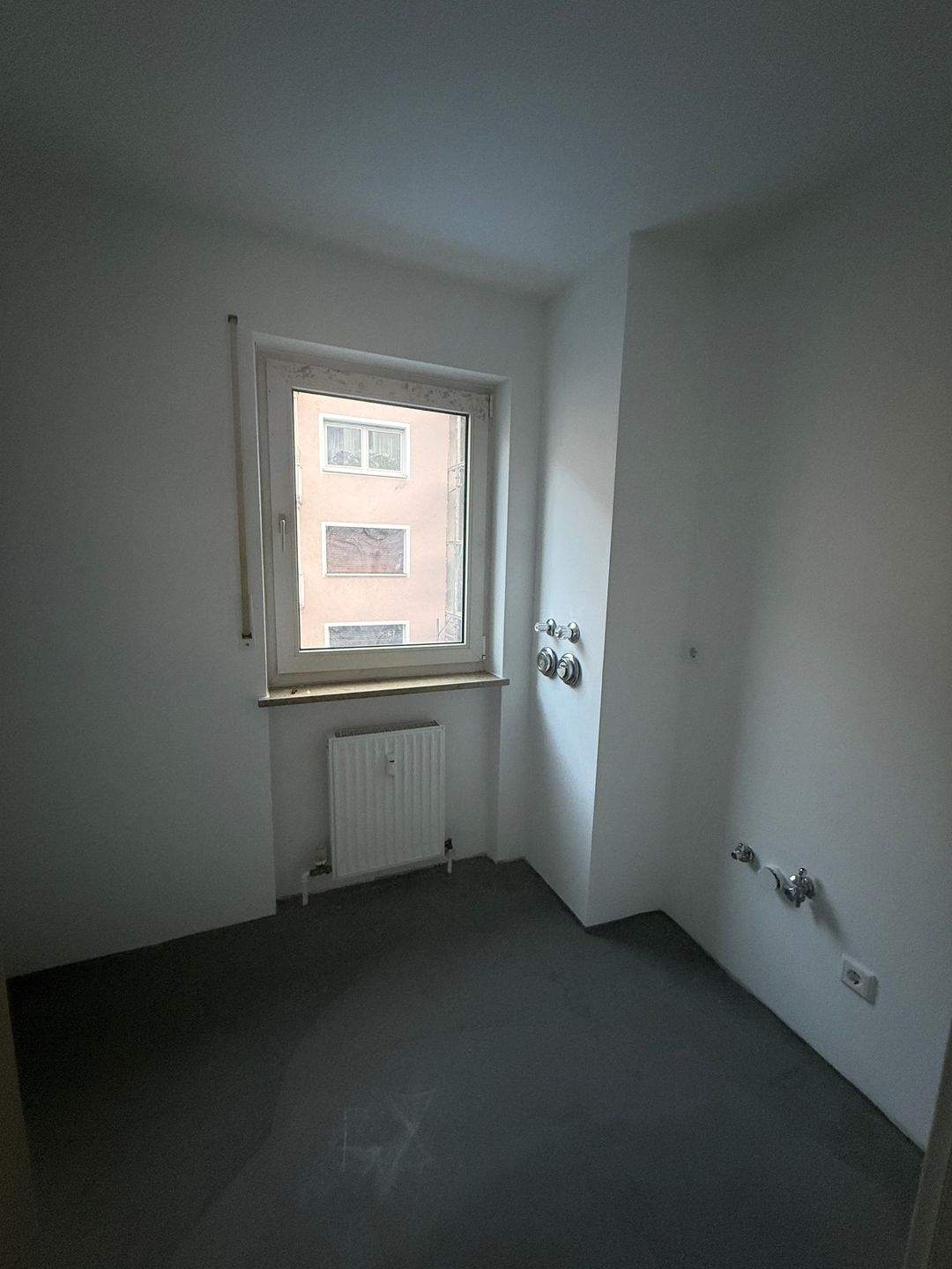 zentrale 2 Zimmerwohnung - bitte Bewerbungsbogen ausfüllen – Nürnberg – Vorschaubild 5