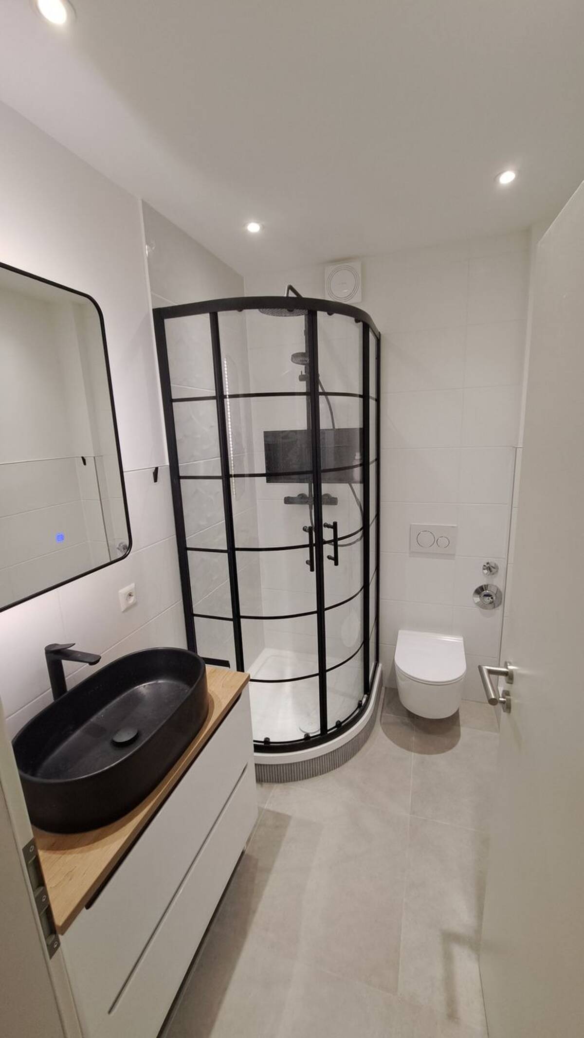 3 Zimmerwohnung, zentral , mit 60 qm großer Terrasse – 75172 Pforzheim – Bild 1 von 8