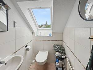 Gepflegte 3-Zimmer-Dachgeschosswohnung mit ca. 98 m² in Erlangen-Büchenbach – 91056 Erlangen – Vorschaubild 7