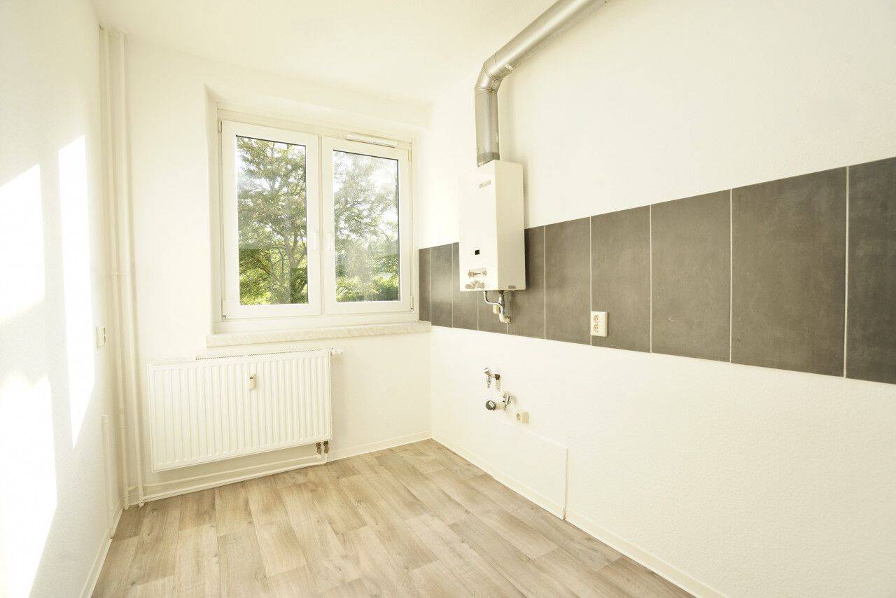 Balkon / Bad mit Fenster / Ruhige Lage – Chemnitz – Vorschaubild 3