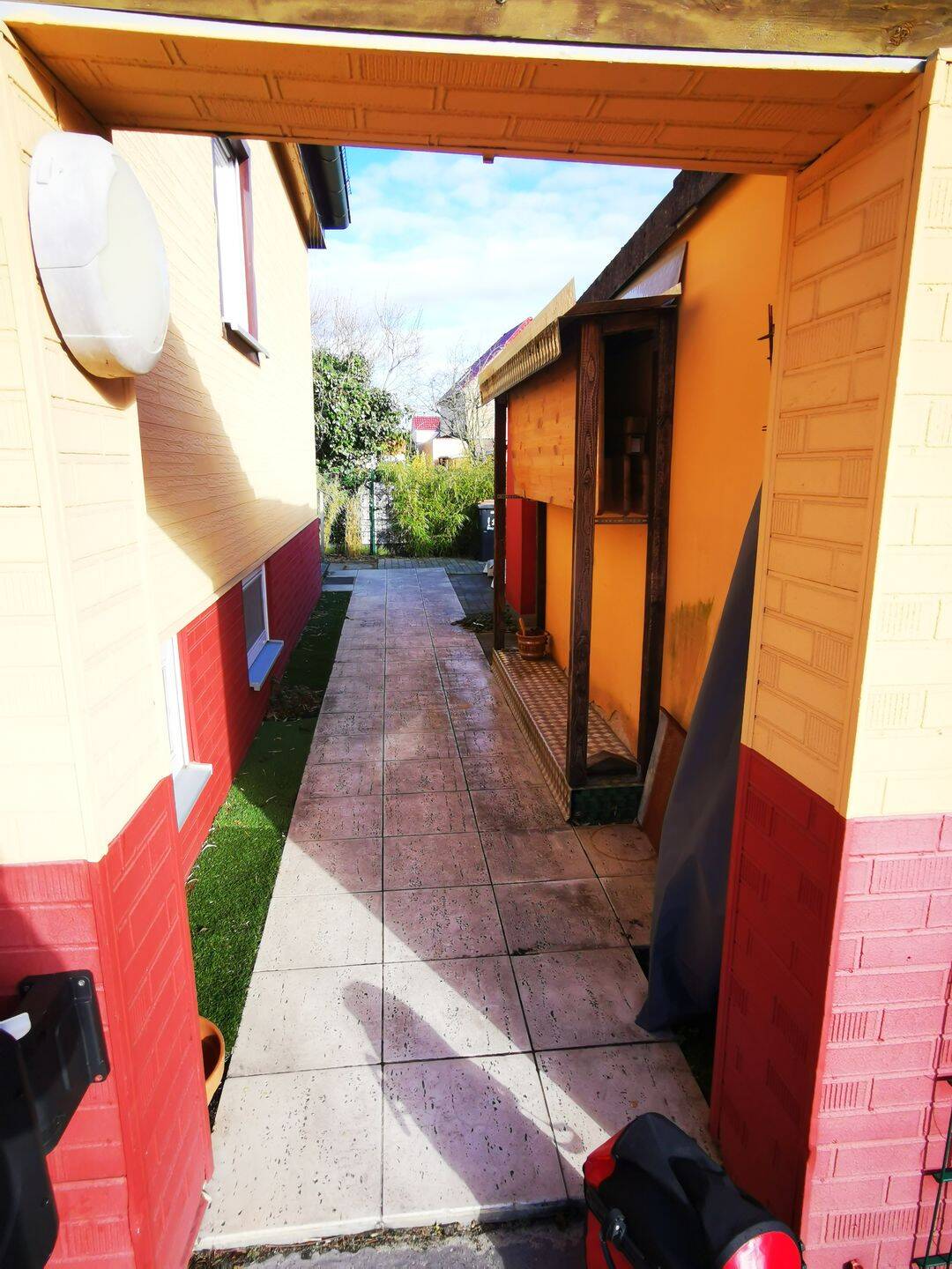 Einfamilienhaus in Berlin-Rudow (bezugsfrei) – 4 Zi. ca. 109 m² Wohnfläche plus ca. 56 m² Souterrain – Berlin – Vorschaubild 4