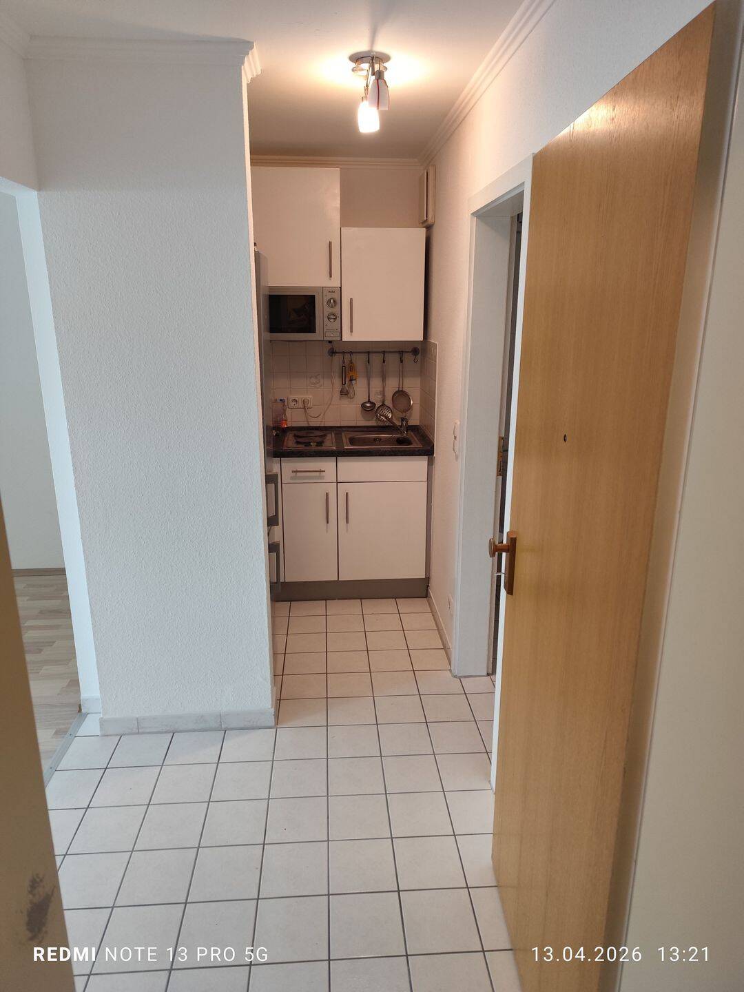 Helle Kleine 1,5 Zimmer Wohnung teils möbliert zu vermieten – Nürnberg – Vorschaubild 7