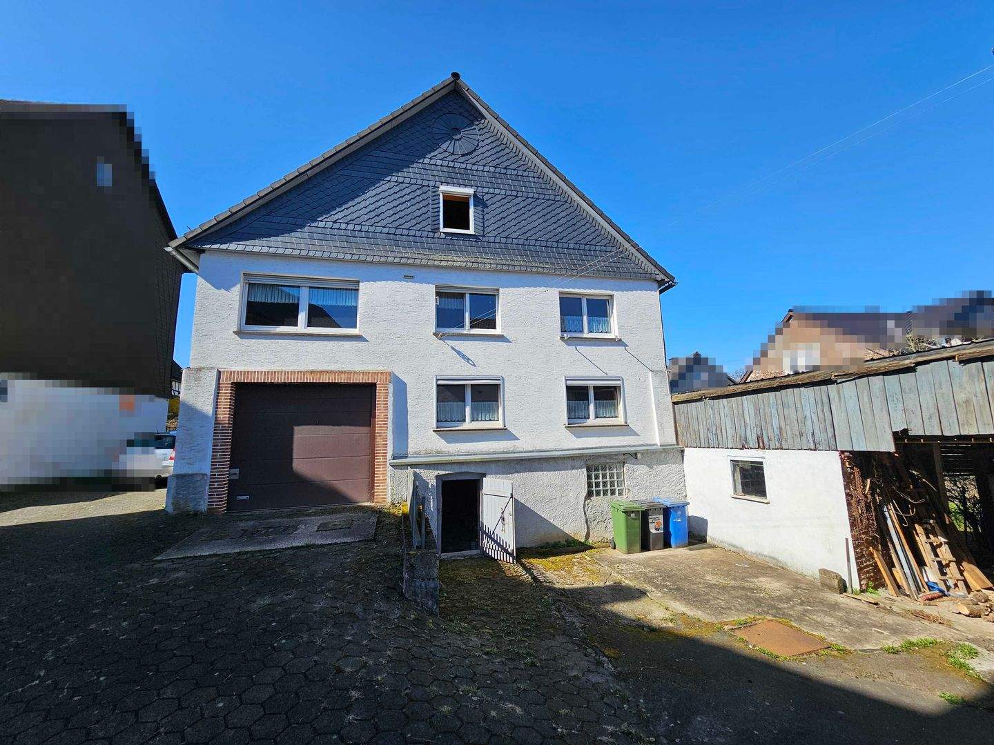 Wohnhaus mit Wirtschaftsgebäuden und optional erwerbbaren landwirtschaftlichen Flächen – Bromskirchen – Vorschaubild 2