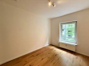 Charmante 3-Zimmer-Altbauwohnung in ruhiger Innenhoflage: zwischen Uhlenhorst und Winterhude - Wentzel Dr. – 22085 Hamburg – Vorschaubild 6