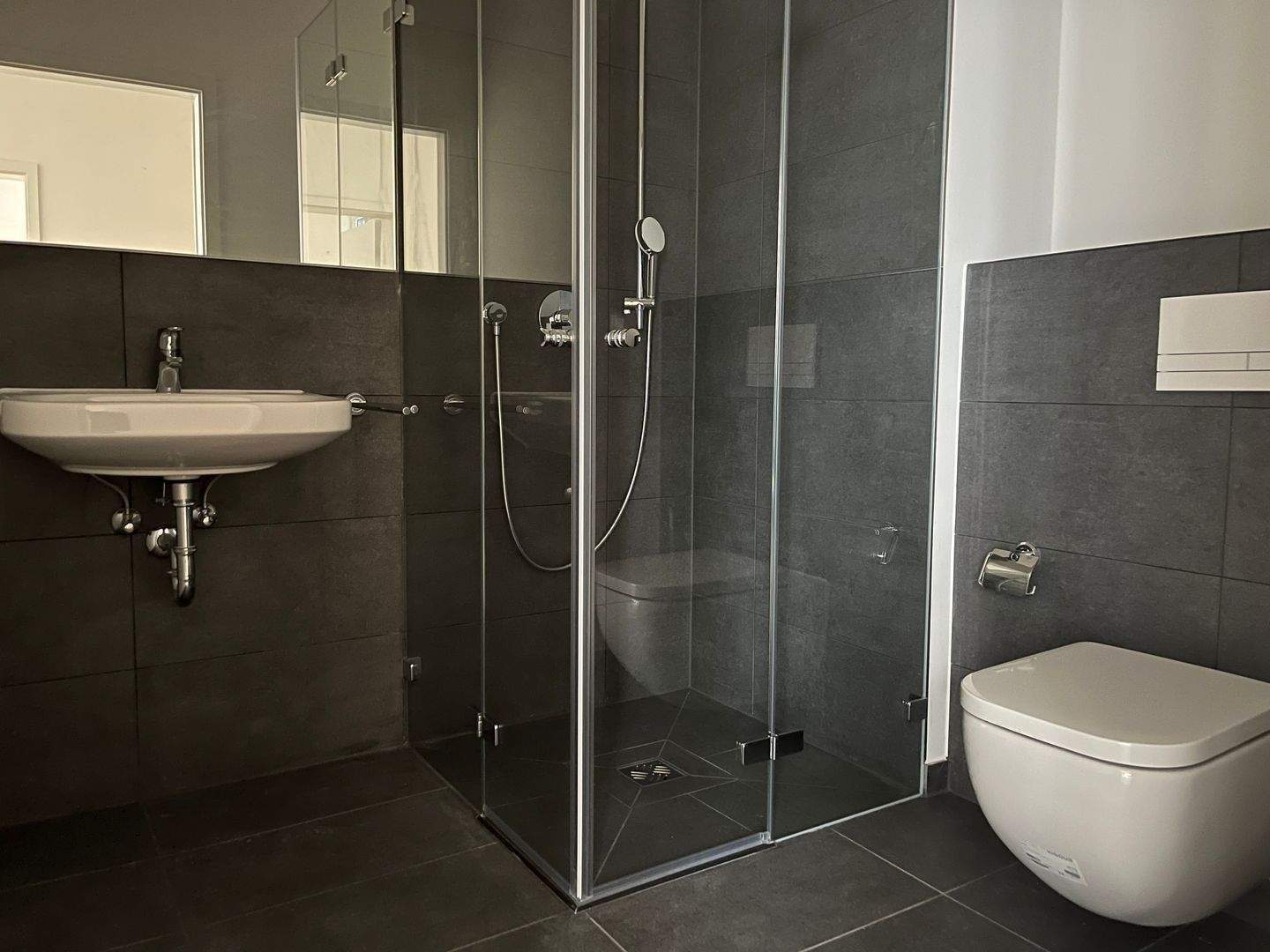 2-Zimmer-Neubau-Wohnung mit Balkon im ruhigen Innenhof! – Nürnberg – Vorschaubild 4