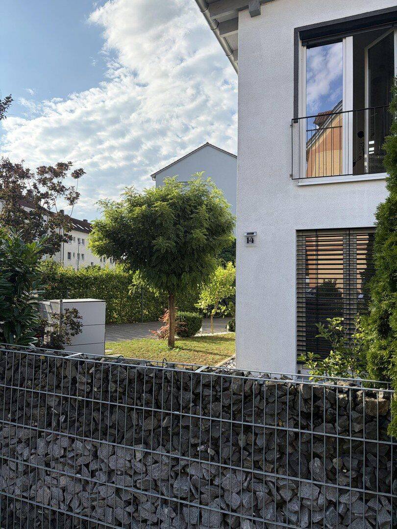 Architektenhaus mit Pool – Neu-Ulm – Vorschaubild 2