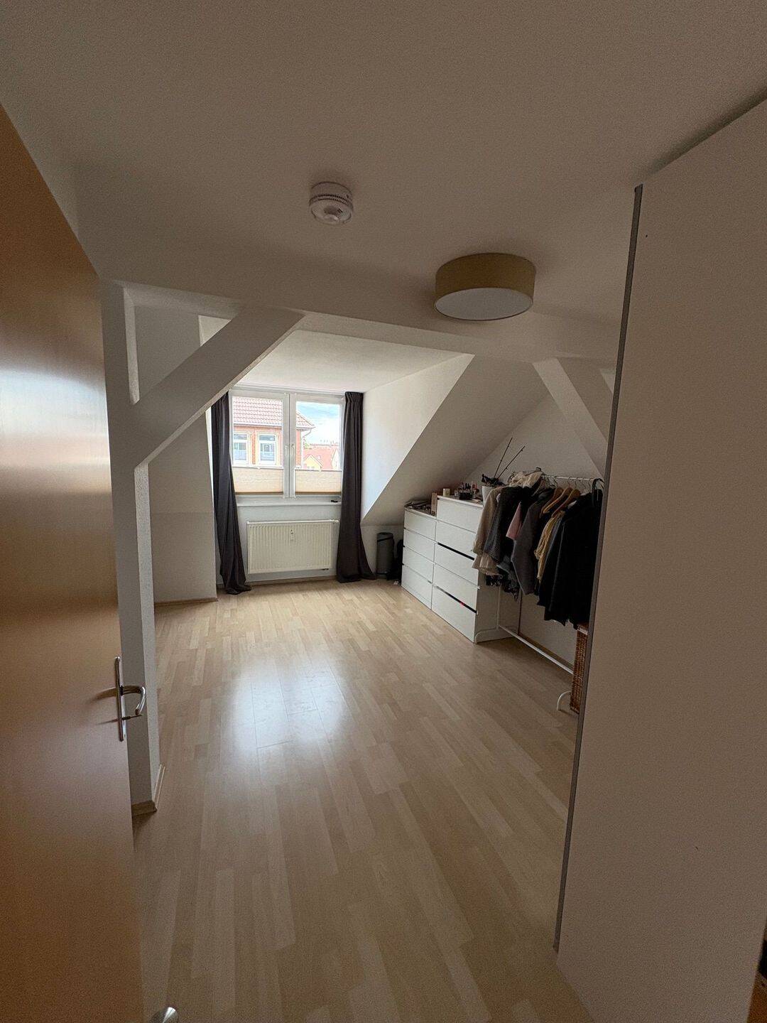 Möbilierte, helle 3 Zimmerwohnung mit Garage inkl. aller Kosten – Braunschweig – Vorschaubild 9
