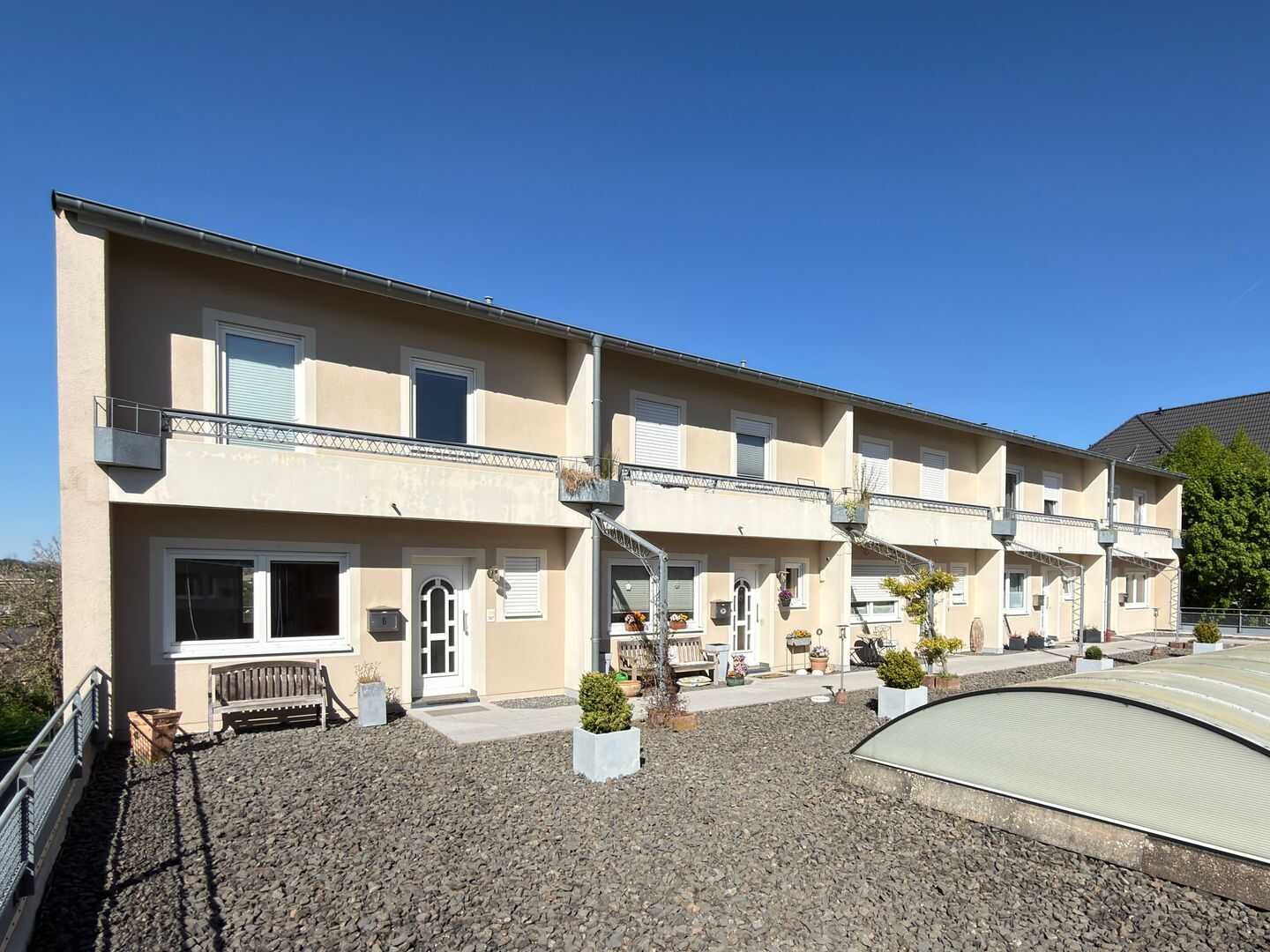 Außergewöhnliche Immobilie 5 ZKB mit Terrasse und Balkon in zentraler Lage in Bitburg! – Bitburg – Vorschaubild 3