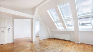 Exklusive Dachgeschosswohnung mit 40 m² Dachterrasse und spektakulärem Weitblick über Hamburg! – 20099 Hamburg – Vorschaubild 3