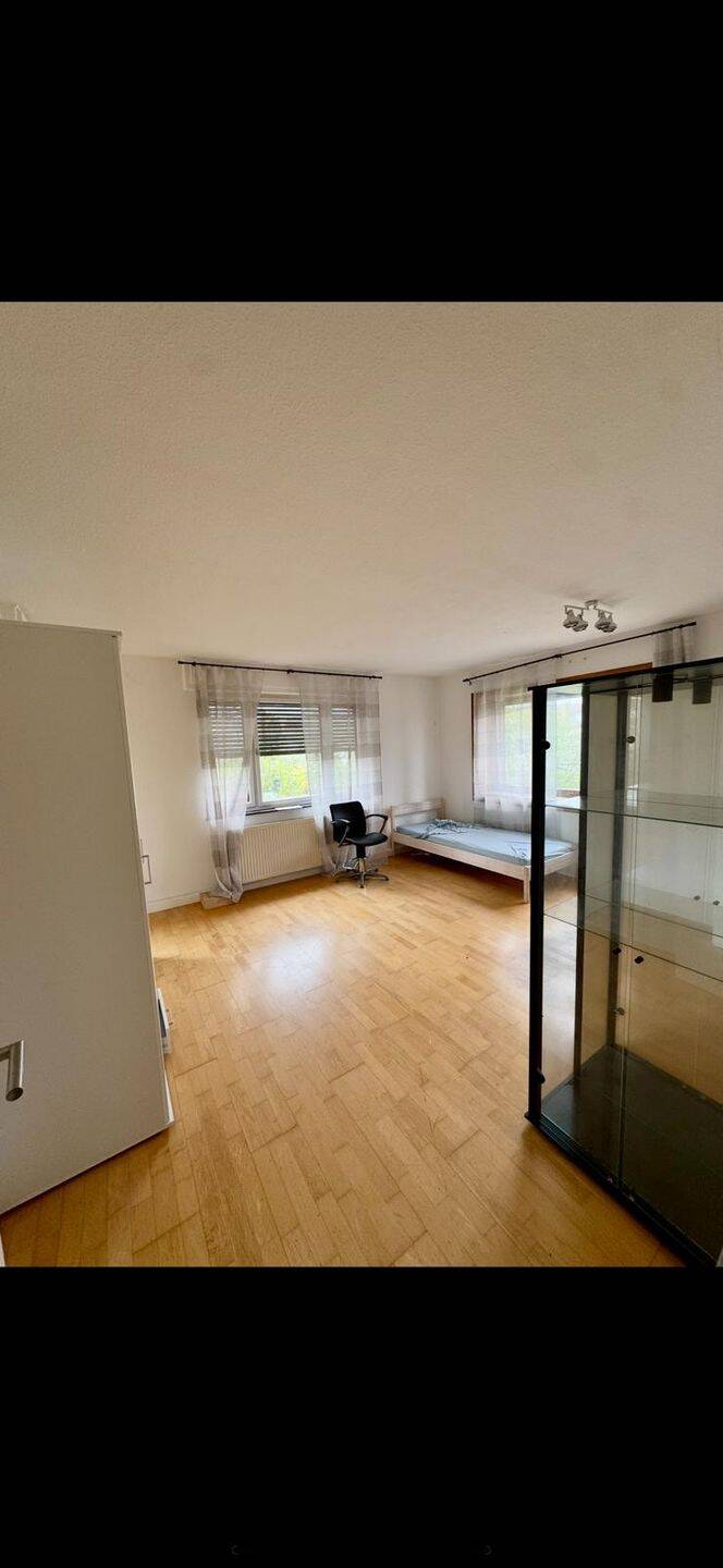 „Dreifamilienhaus mit großem Grundstück & 2 Garagen – enormes Potenzial in Toplage von Nürnberg“ – Nürnberg – Vorschaubild 8