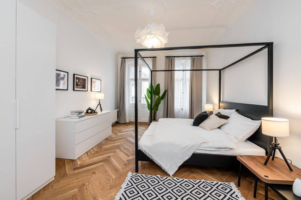 1-bedroom apartment in a prime location of Zehdenicker Str -quiet and centrally located! – Berlin – Vorschaubild 6