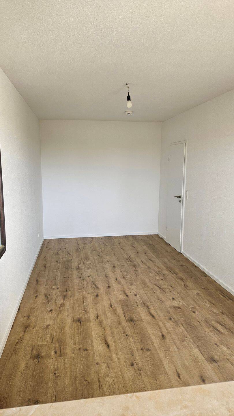 NEU RENOVIERT ZUM EINZUG! 2-Raum-Wohnung mit Balkon in der 7. Etage – Bremen – Vorschaubild 9