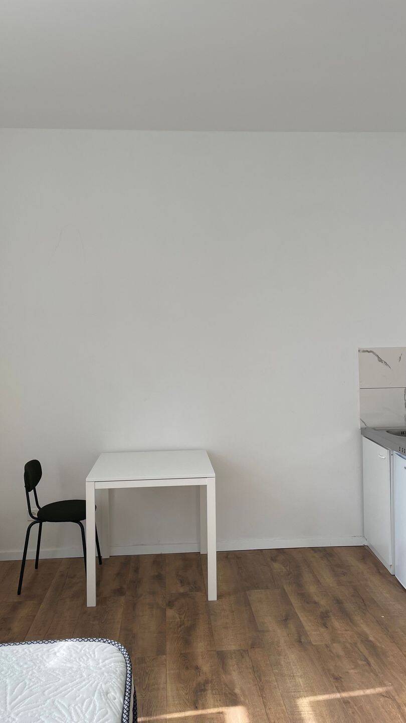 Modern furnished studio in central location, quiet courtyard view – Bonn – Vorschaubild 5