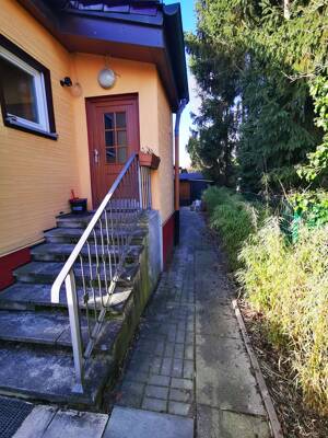 Einfamilienhaus in Berlin-Rudow (bezugsfrei) – 4 Zi. ca. 109 m² Wohnfläche plus ca. 56 m² Souterrain – 12357 Berlin – Vorschaubild 5