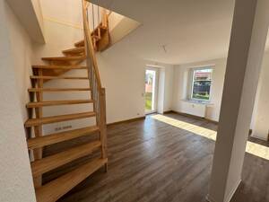 3-Raum-Maisonette-Wohnung mit Sonnenterrasse – 2763 Zittau – Vorschaubild 2