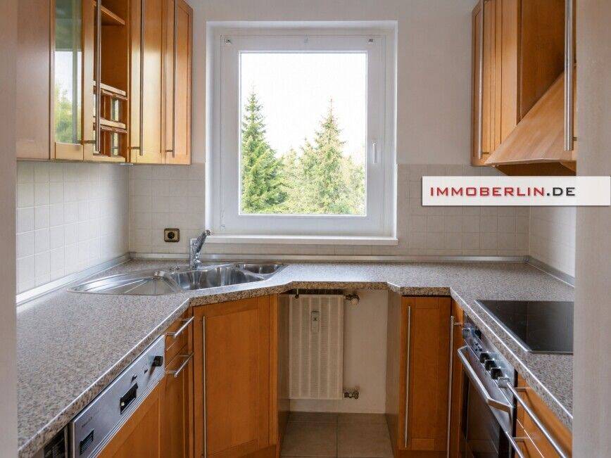 IMMOBERLIN.DE - Lichtdurchflutete Wohnung mit ruhigem Südbalkon in beliebter Lage – Berlin – Vorschaubild 5