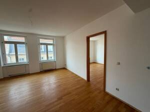 Neu sanierte 3 Raumwohnung mit Balkon in der Altstadt ab 01. September zu vermieten – 99084 Erfurt – Vorschaubild 3