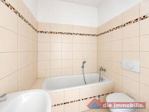 *** Wohnen mit besonderem Charakter - 3 Zimmer - EBK - Maisonette mit Balkon und Dachterrasse *** – 39110 Magdeburg – Vorschaubild 4