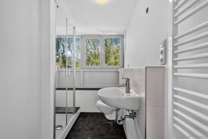 GEORGI: helle Dachgeschosswohnung mit Südwestbalkon in einem 4-Parteien-Haus – 81249 München – Vorschaubild 3