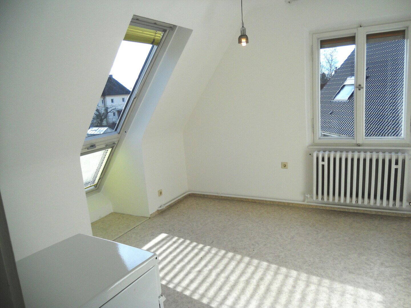 Kleine 2,5 Zi-Wohnung im Grünen - freundlich, hell, ansprechend ... – Nürnberg – Bild 1 von 5