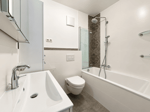 Großzügige Drei-Zimmer-Wohnung mit zwei Balkonen und Stellplatz - Frankfurt Heddernheim – 60439 Frankfurt am Main – Vorschaubild 7