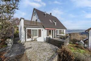 Wohnen mit Panoramablick: Solides Einfamilienhaus mit Erweiterungspotenzial – 70619 Stuttgart – Vorschaubild 3