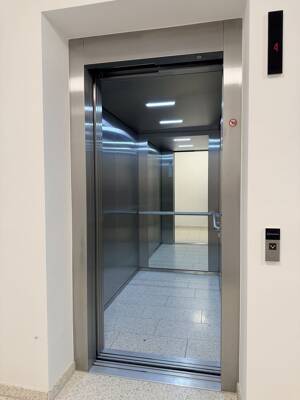 Top-Lage trifft Wohnkomfort: Exklusive Wohnung mit Einbauküche & maßgefertigtem Schlafzimmerschrank – 53115 Bonn – Vorschaubild 8